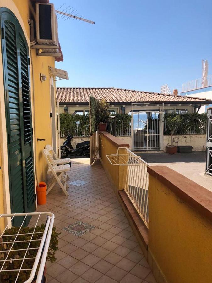 Beach Apartments Patrizia タオルミーナ エクステリア 写真